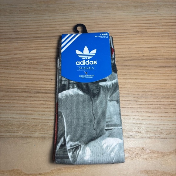 Adidas Originals 1 Pair Gray Crew Socks S48667 Men's Shoe Size 6-12 - Picture 1 of 4